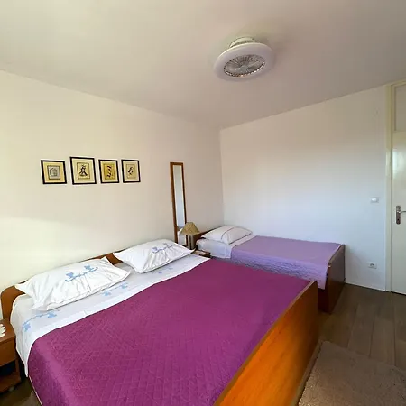 Apartment Vrilo *